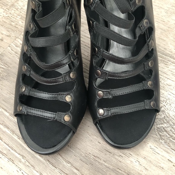 Stuart Weitzman Open Toe Pumps Size 7 - Picture 7 of 8